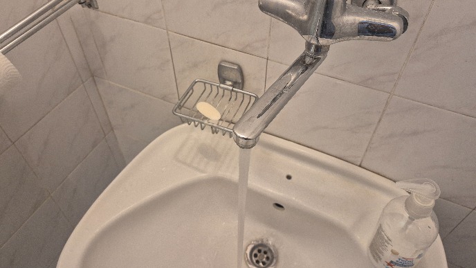 Ispravna voda za piće
